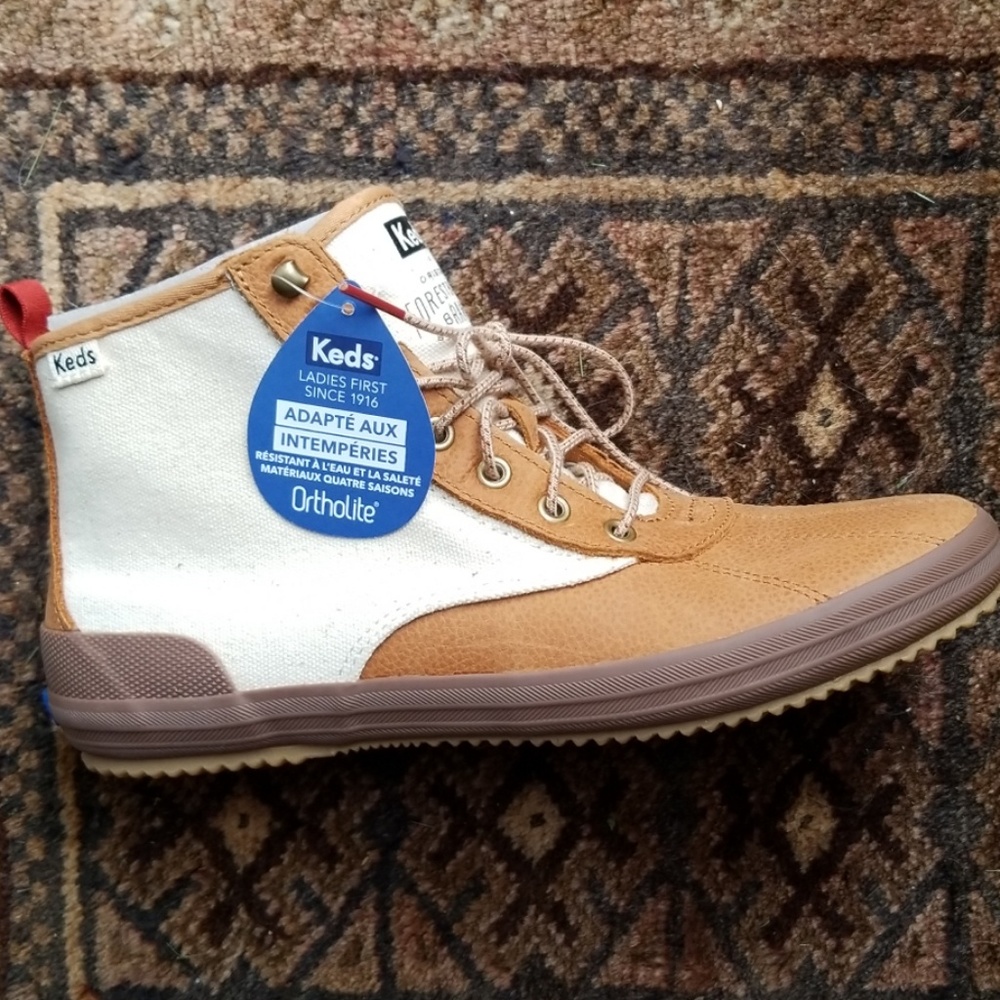 NWOT women's Keds boots size 9.5